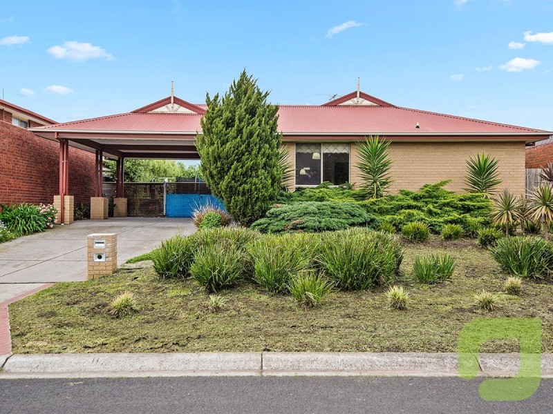 16 Fleming Avenue, Seabrook VIC 3028