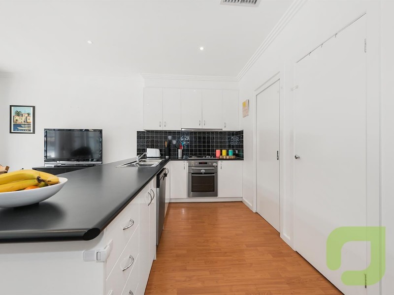 87 John Liston Drive, Newport VIC 3015