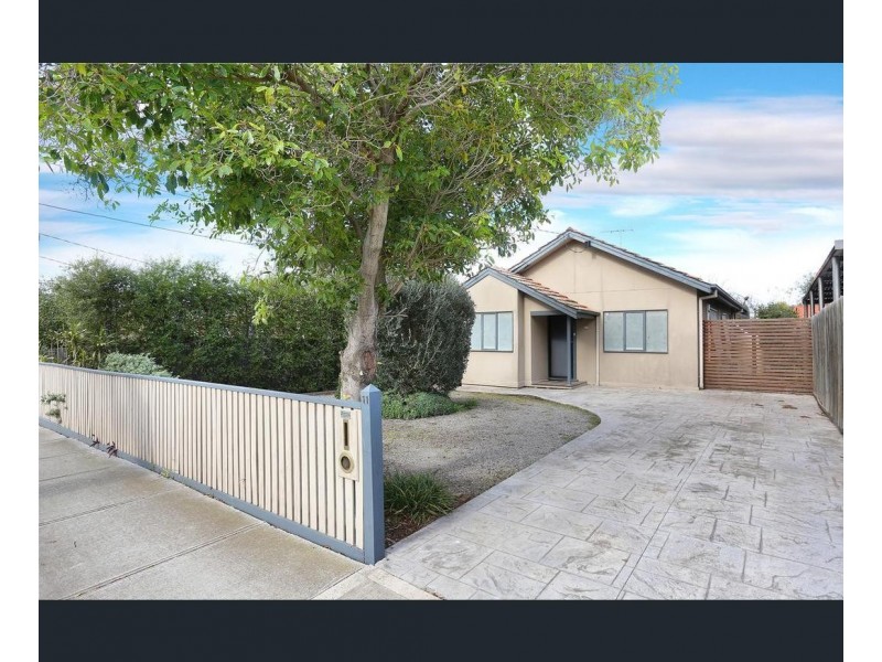 11 Benjamin Street, Sunshine VIC 3020