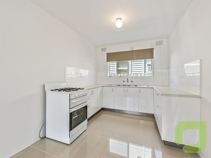 2/45 Oxford Street, Newport VIC 3015