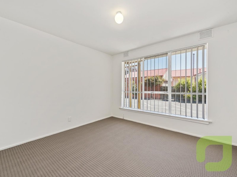 2/45 Oxford Street, Newport VIC 3015