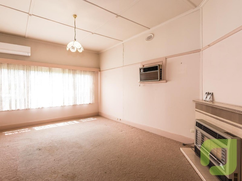 267 Douglas Parade, Newport VIC 3015