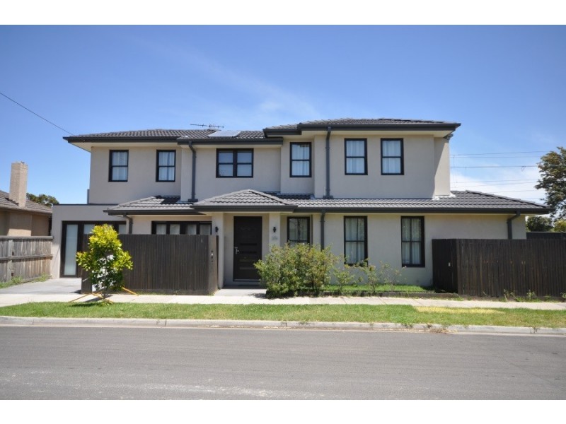 25B Oakdene Crescent, Carnegie VIC 3163