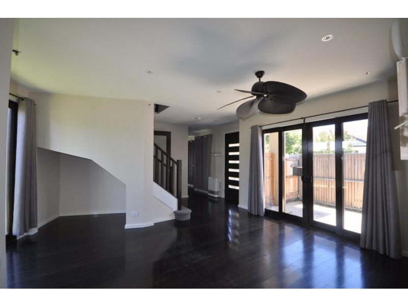 25B Oakdene Crescent, Carnegie VIC 3163