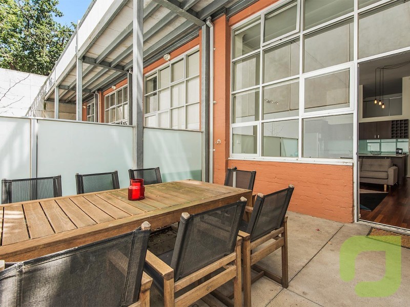 4/31 Moreland Street, Footscray VIC 3011