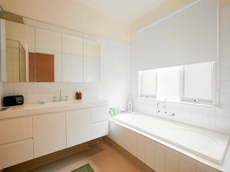 10 Mcguire Crescent, Williamstown VIC 3016