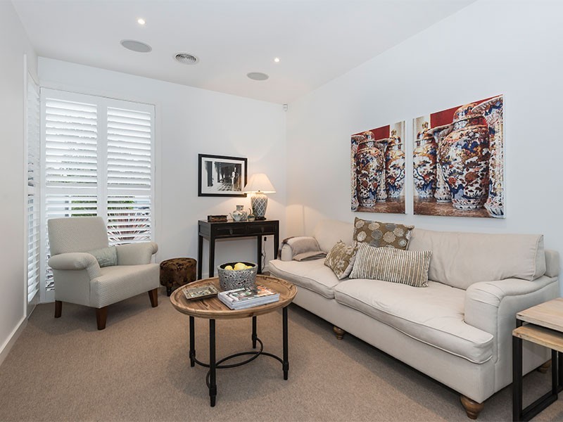 10 Lakeview Avenue, Williamstown VIC 3016