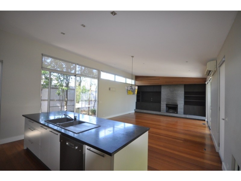 16 Beena Street, Carnegie VIC 3163