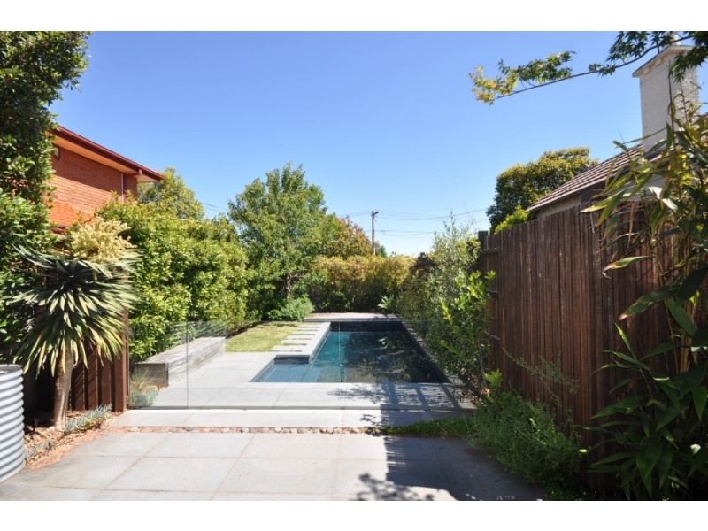 16 Beena Street, Carnegie VIC 3163