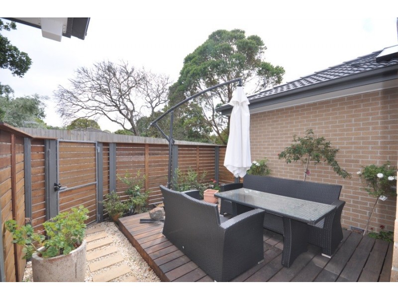 2/1 Arthur Street, Murrumbeena VIC 3163