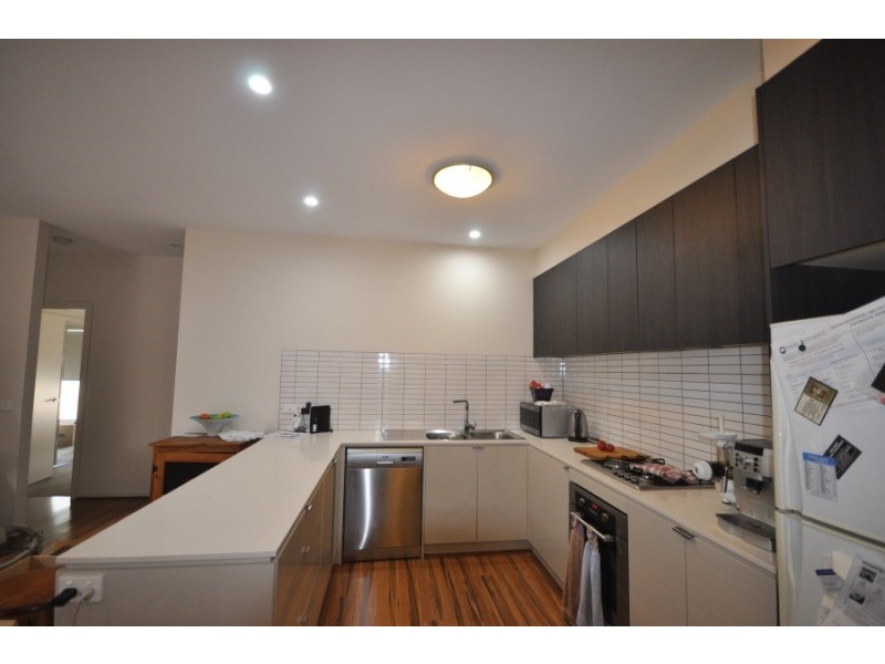 2/1 Arthur Street, Murrumbeena VIC 3163