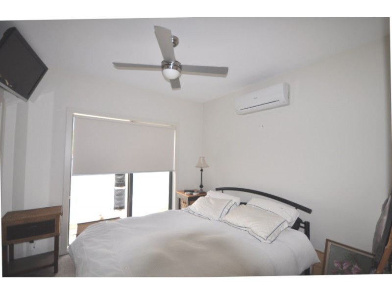 2/1 Arthur Street, Murrumbeena VIC 3163