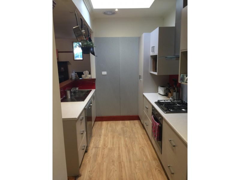 25 Challis Street, Newport VIC 3015