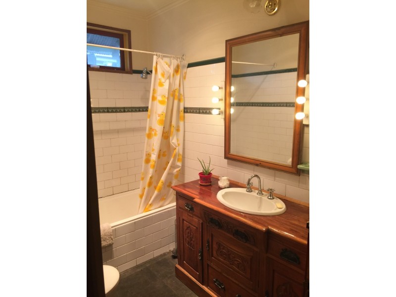 25 Challis Street, Newport VIC 3015