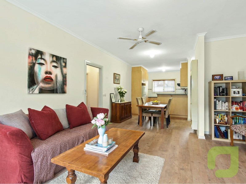 2/35 Maddox Road, Newport VIC 3015