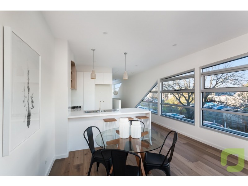 1/68 Hudsons Road, Spotswood VIC 3015