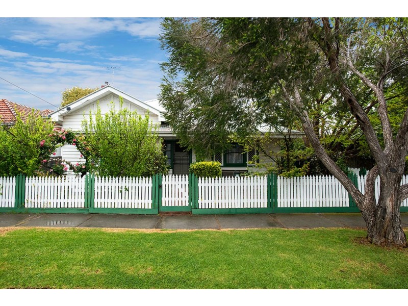 15 Salisbury Street, Newport VIC 3015