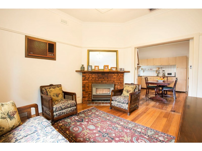 15 Salisbury Street, Newport VIC 3015