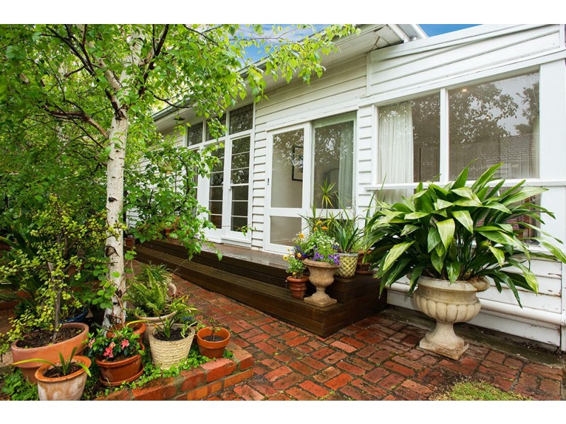 15 Salisbury Street, Newport VIC 3015