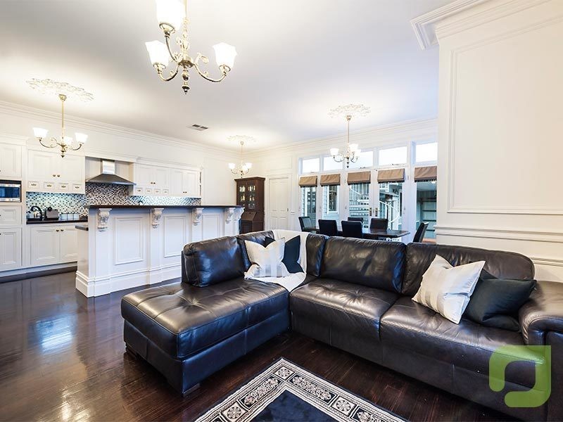 6 Oberon Way, Newport VIC 3015