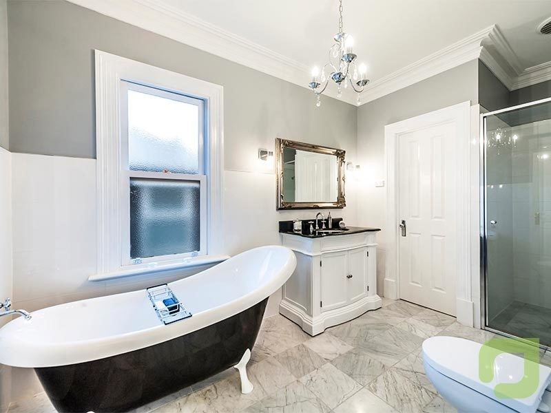 6 Oberon Way, Newport VIC 3015