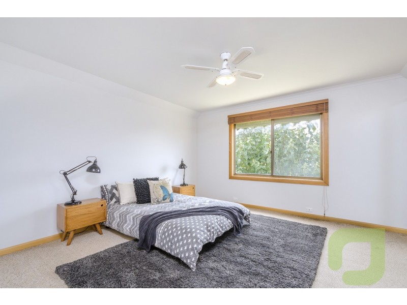 33 Romawi Street, Altona VIC 3018