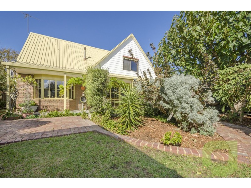 33 Romawi Street, Altona VIC 3018