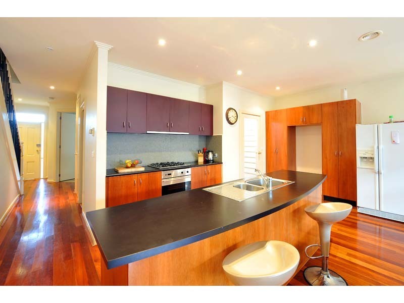 77 John Liston Drive, Newport VIC 3015