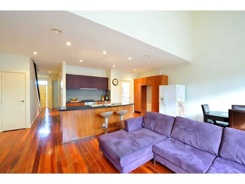 77 John Liston Drive, Newport VIC 3015