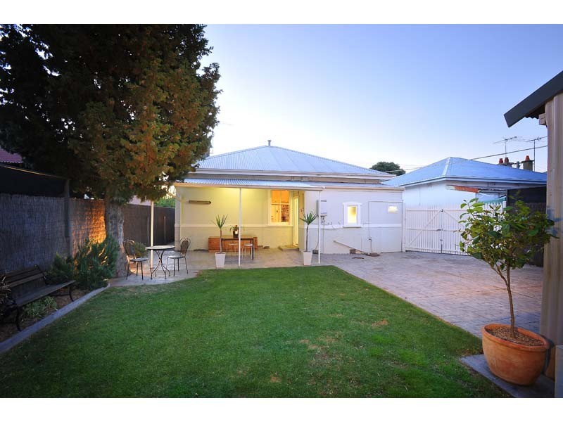 22 Maddock Street, Footscray VIC 3011