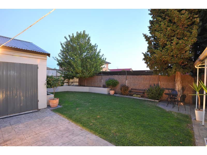 22 Maddock Street, Footscray VIC 3011