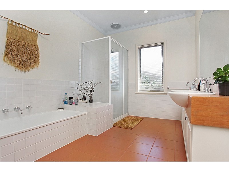 46 Crofton Drive, Williamstown VIC 3016