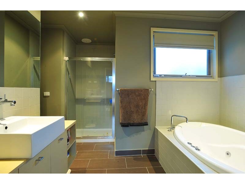 92 Oxford Street, Newport VIC 3015