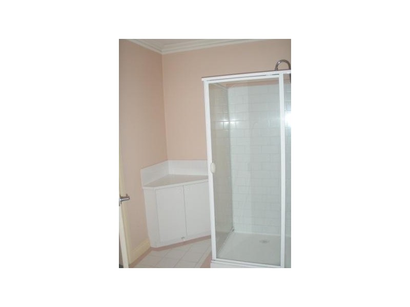 18 Milford St, Newport VIC 3015