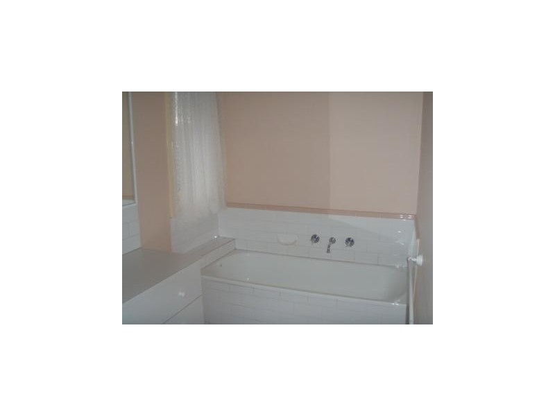 18 Milford St, Newport VIC 3015