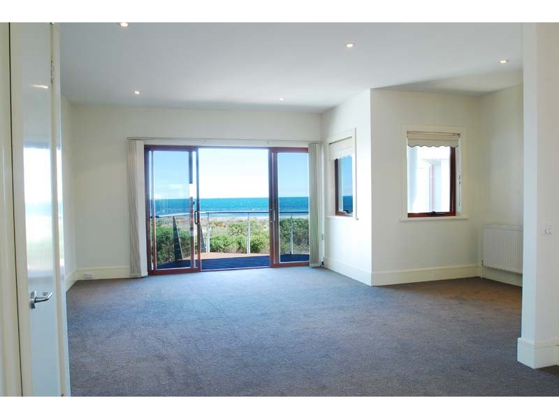 10 Waters Edge, Williamstown VIC 3016