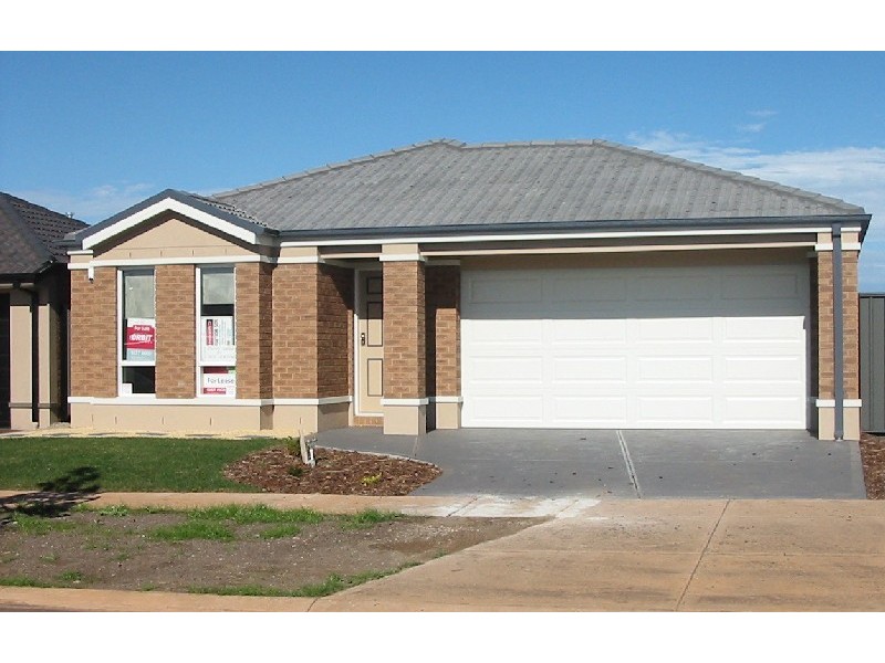 27 Lindsay Gardens, Point Cook VIC 3030