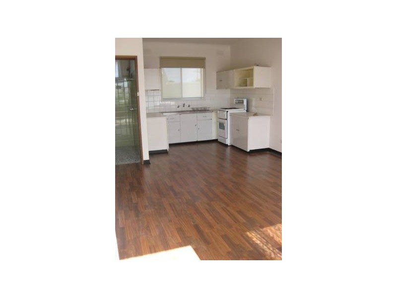 6/17 Greene Street, Spotswood VIC 3015