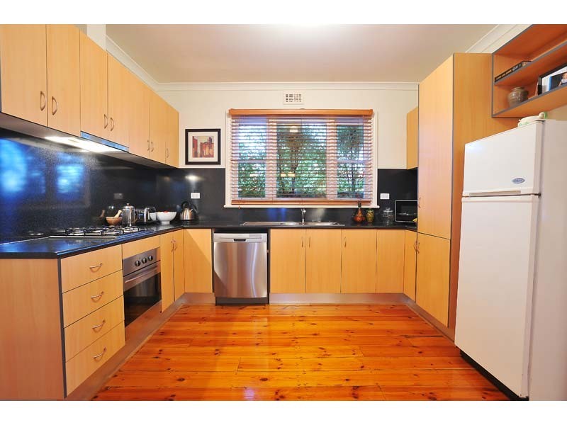 14 Adeney Street, Yarraville VIC 3013