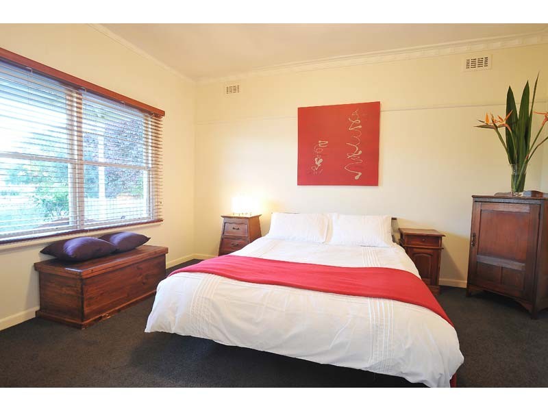 14 Adeney Street, Yarraville VIC 3013