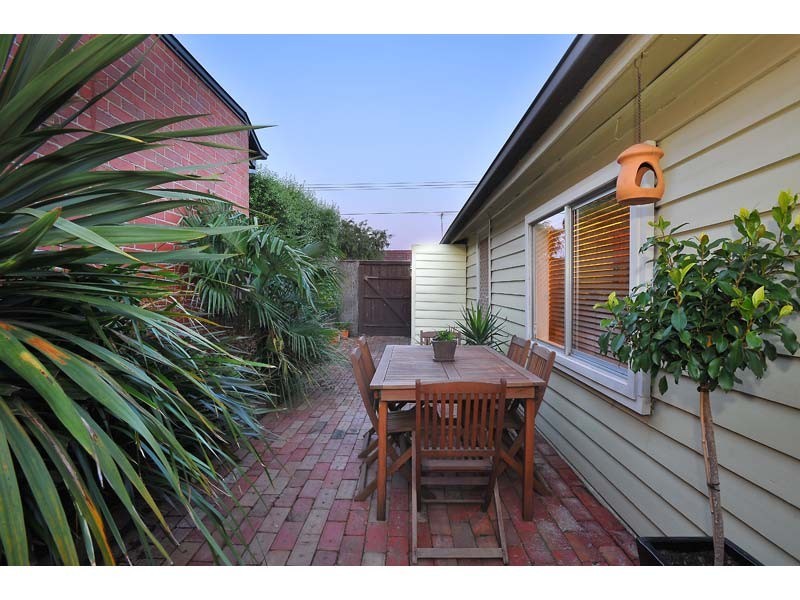 14 Adeney Street, Yarraville VIC 3013