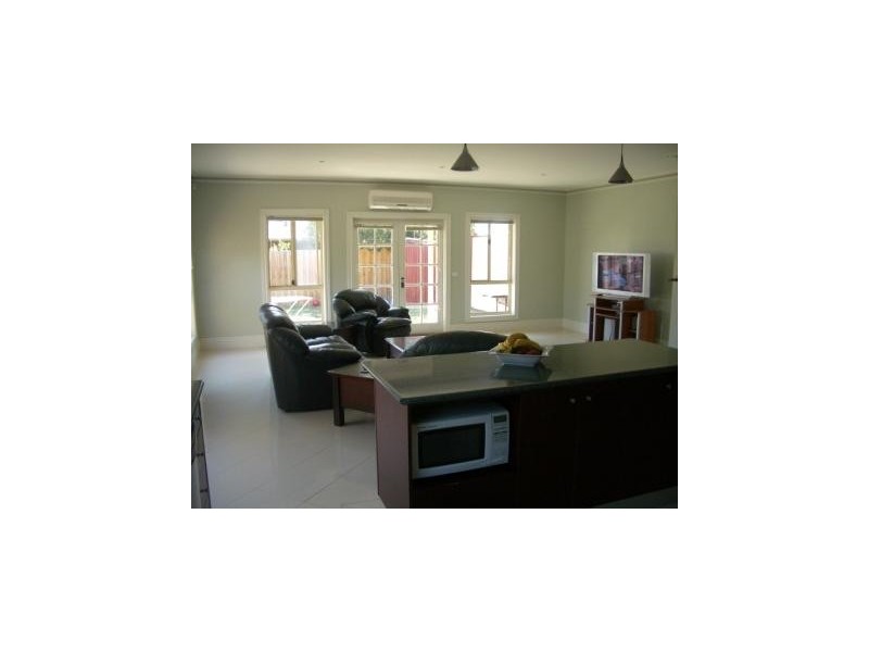 9 Angus Avenue, Altona North VIC 3025