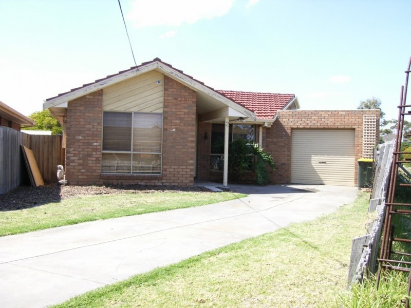 2/8 Trembath Court, Altona Meadows VIC 3028