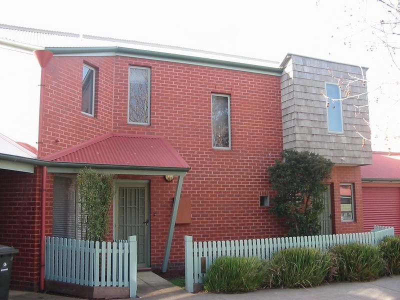 2 Knight Mews, Williamstown VIC 3016