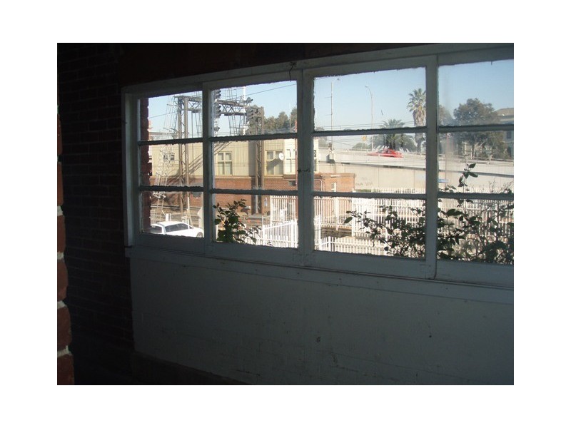 18B Hall Street, Newport VIC 3015