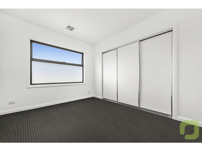 1/21 Mahon Avenue, Altona North VIC 3025