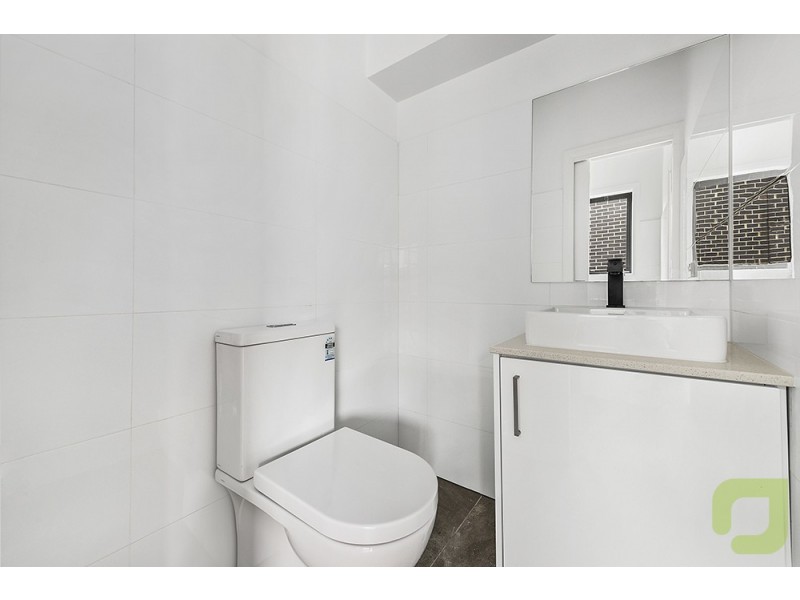 1/21 Mahon Avenue, Altona North VIC 3025