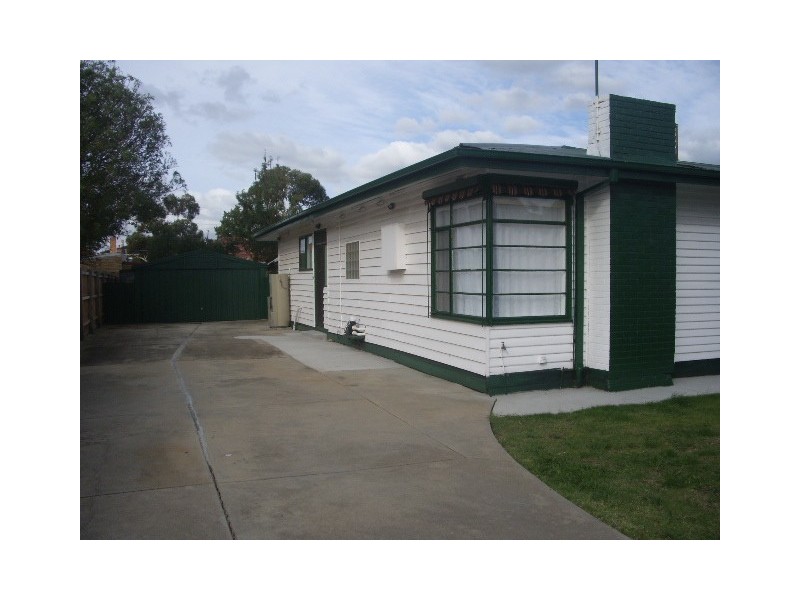 10 Gordon Street, Newport VIC 3015