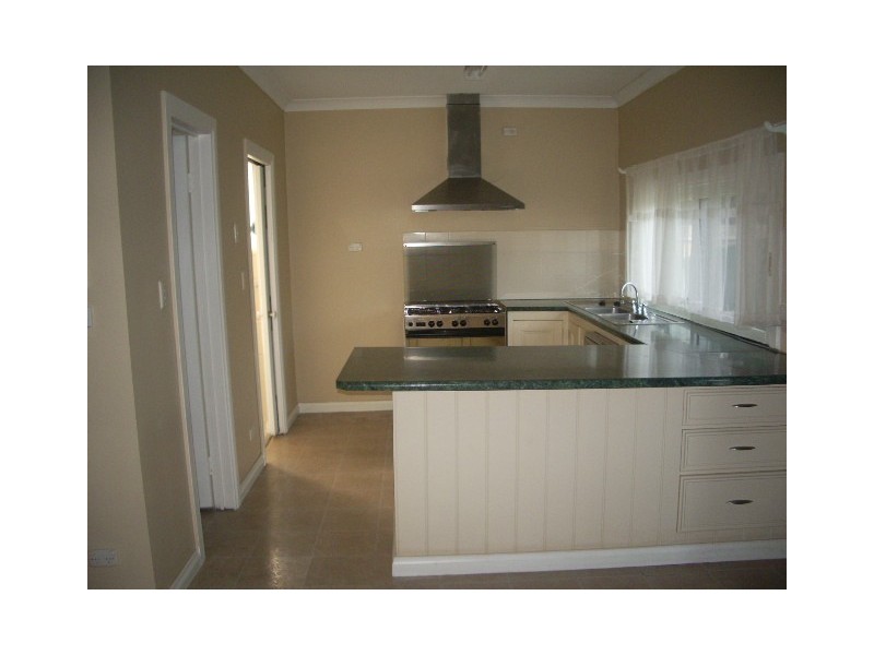 10 Gordon Street, Newport VIC 3015
