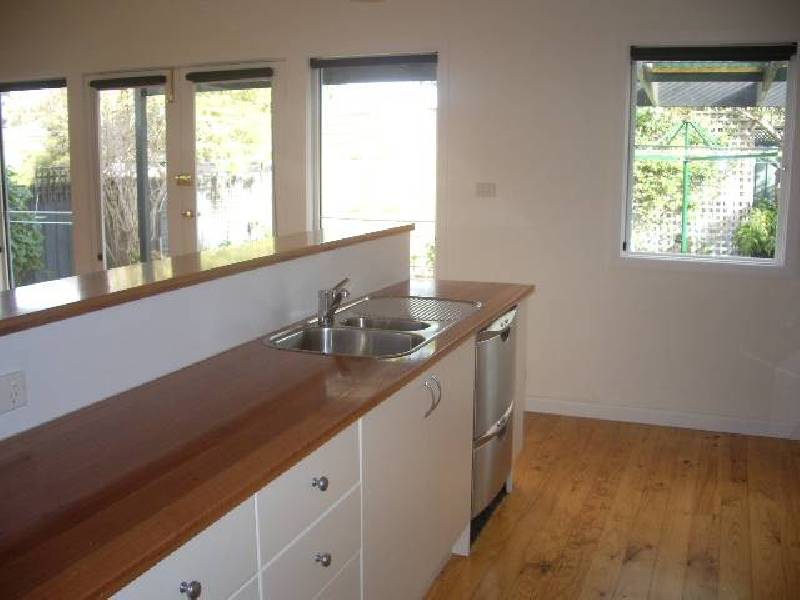 7 Hobson Street, Newport VIC 3015